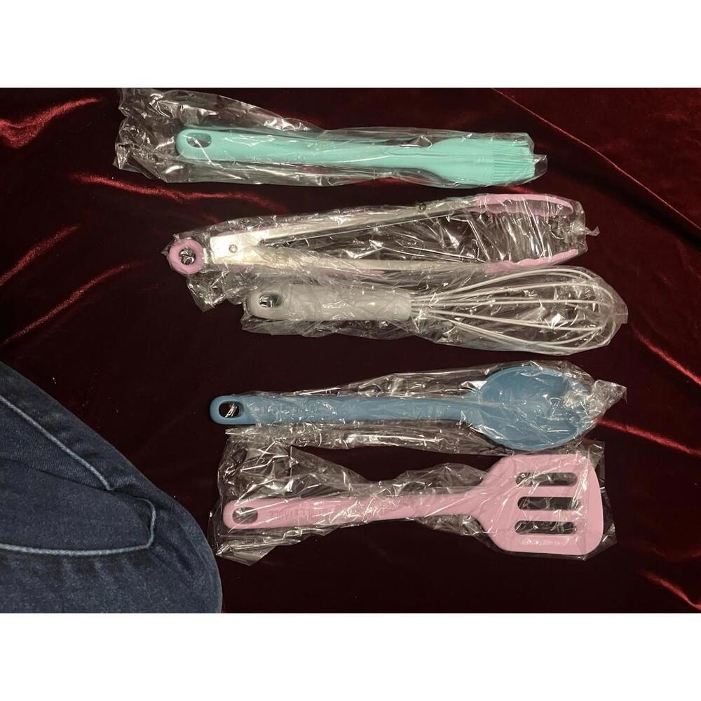 Thyme & Table Silicone Utensils 5 Piece Set Tongs, Brush, Whisk, Turner & Spoon - Picture 5 of 5